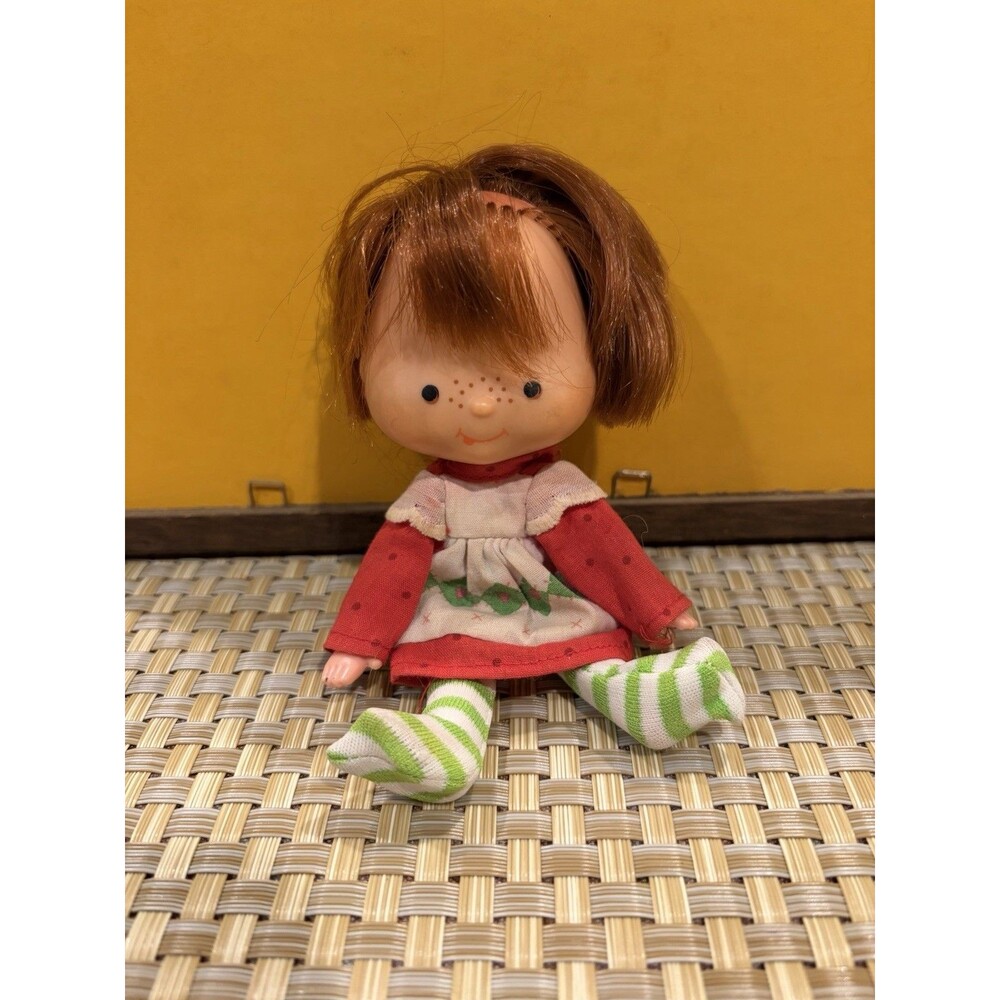 Vintage 1979 Kenner Strawberry Shortcake Doll